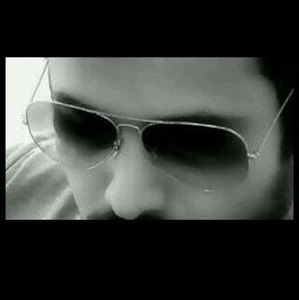 Meet your Posher, Anas